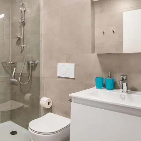 Apartamento Loctowers A2-8-1 By Interhome
