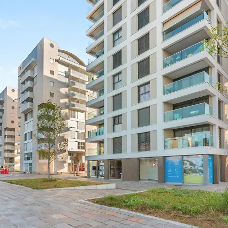 Loctowers A2-8-1 By Interhome Λοκάρνο